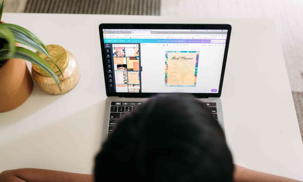 5 Canva Design Mistakes That Hurt Your Lead Magnet Conversions